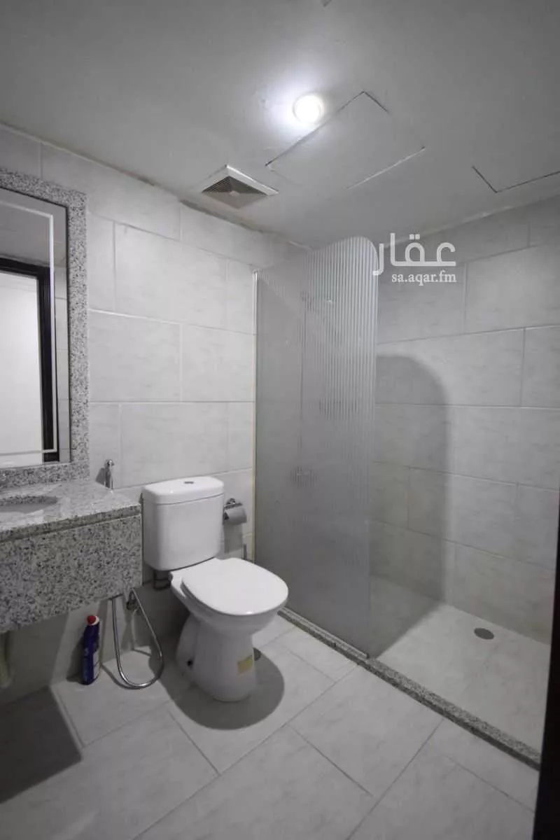 شقة للإيجار في شارع حارثة النجاري, حي الروابي, مدينة الخبر, المنطقة الشرقية 1 صورة