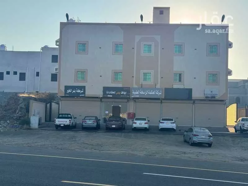 مكتب تجاري للإيجار في شارع 78 الزهور, حي الزهور, مدينة ابها, منطقة عسير 1 صورة