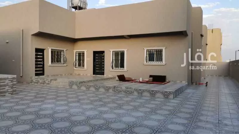 دور للبيع في شارع مصطفى بن محمد العروسي ، حي الحلقة الشرقية ، الطائف ، الطائف 1 صورة