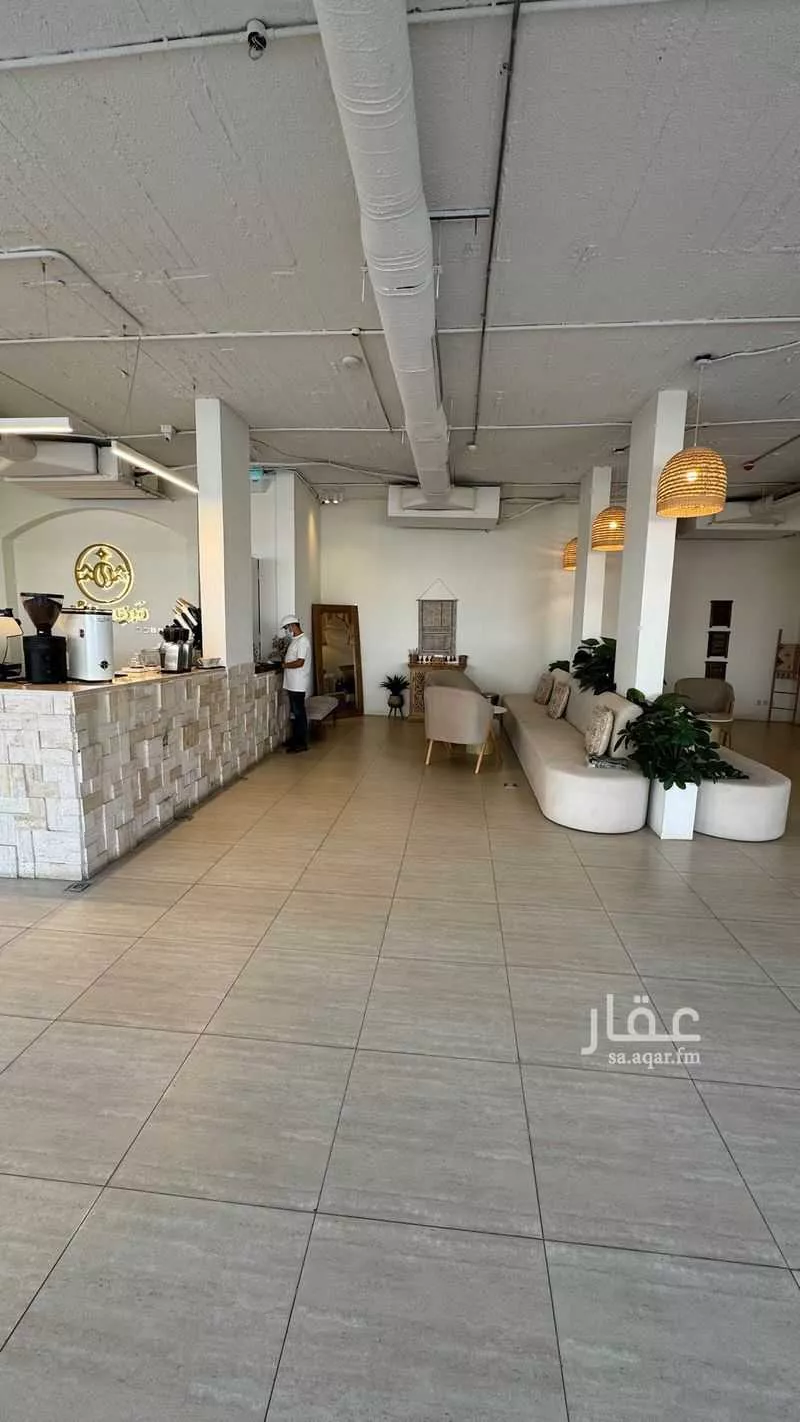 محل للإيجار في شارع طريق الامير سعد بن عبدالرحمن الاول الفرعي, حي الروابي, مدينة الرياض, منطقة الرياض 1 صورة