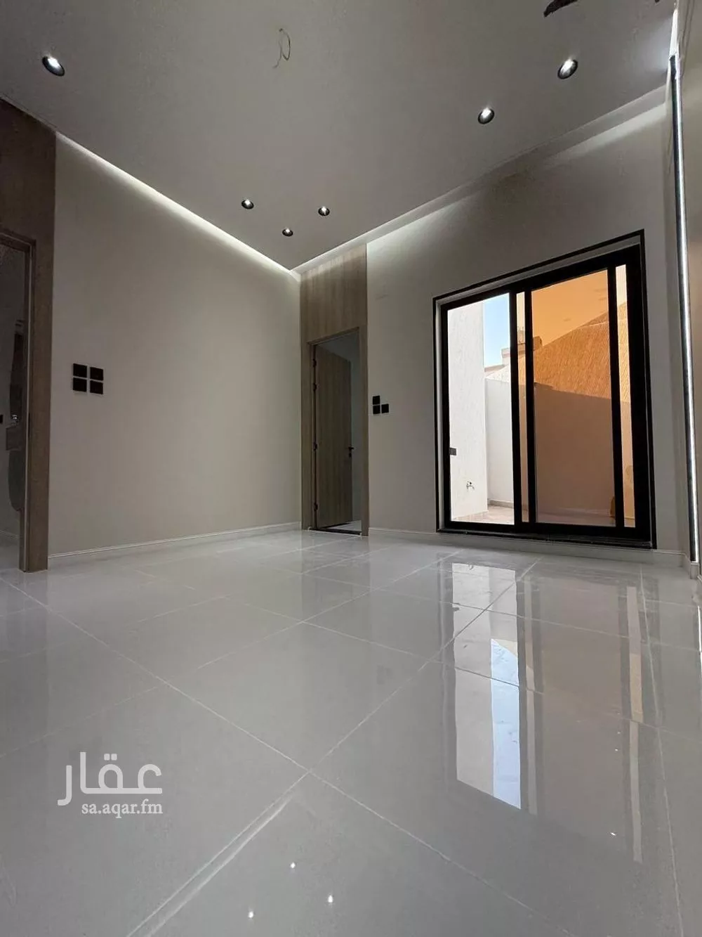 شقة للبيع في شارع ام الحارث بنت عياش, حي الرانوناء, مدينة المدينه المنوره, منطقة المدينة المنورة 1 صورة