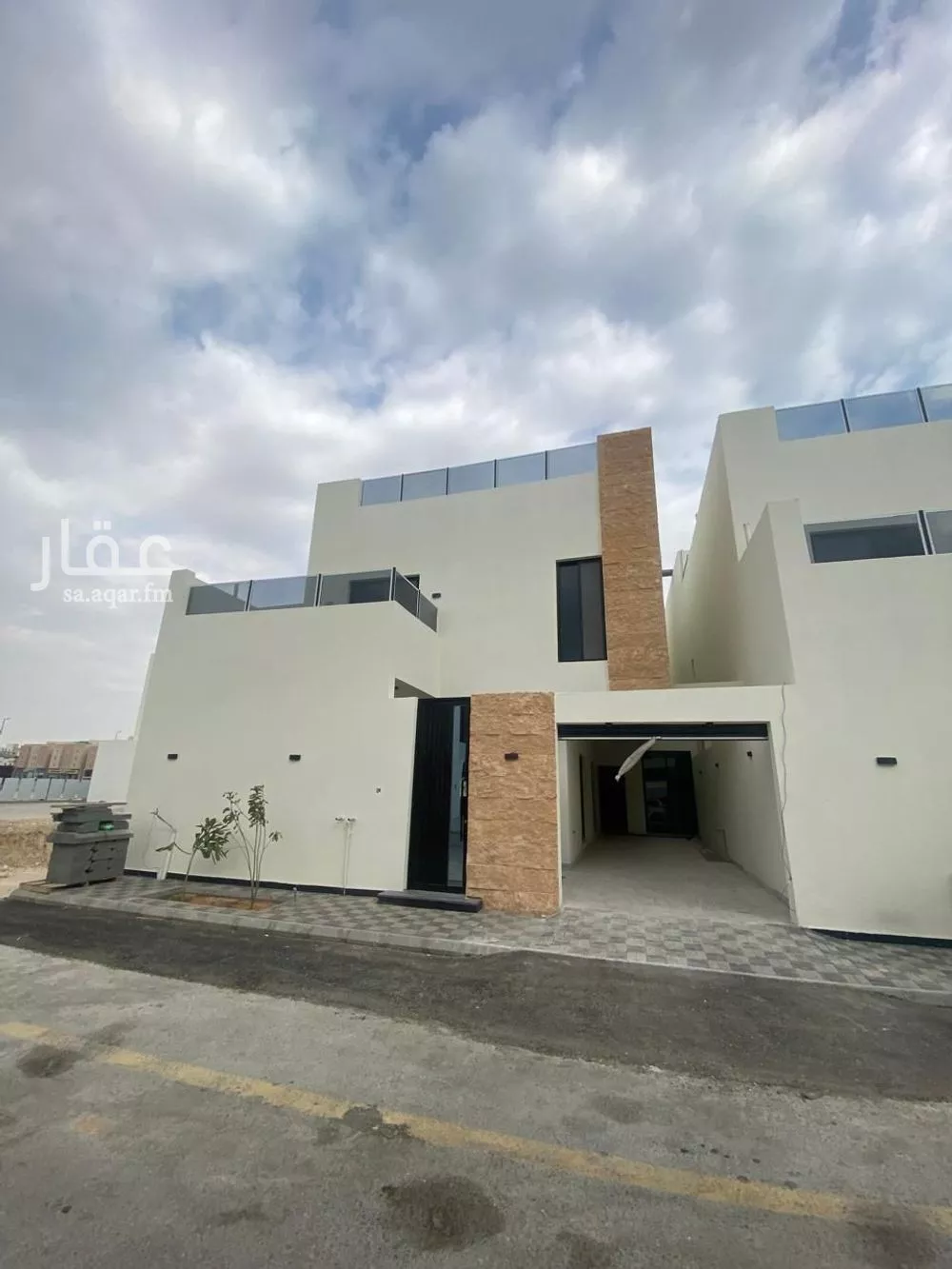 فيلا للبيع في شارع ربيعة بن السكن, حي الأمواج, مدينة الخبر, المنطقة الشرقية 1 صورة