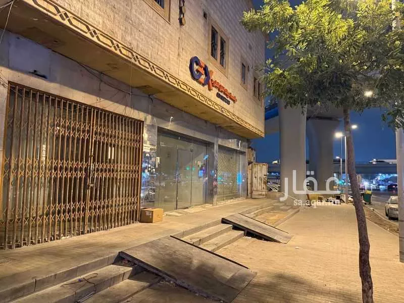 محل للإيجار في شارع الشباب, حي العزيزية, مدينة الرياض, منطقة الرياض 1 صورة
