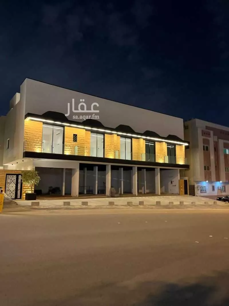 عمارة للإيجار في شارع الامير مقرن بن عبدالعزيز, حي النزهة, مدينة الرياض, منطقة الرياض 1 صورة