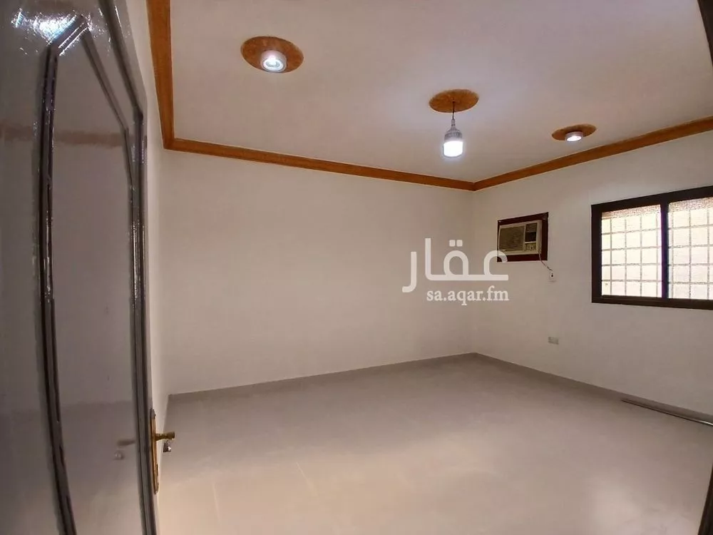 شقة للإيجار في شارع ابن رشيق, حي الملك فيصل, مدينة الرياض, منطقة الرياض 1 صورة