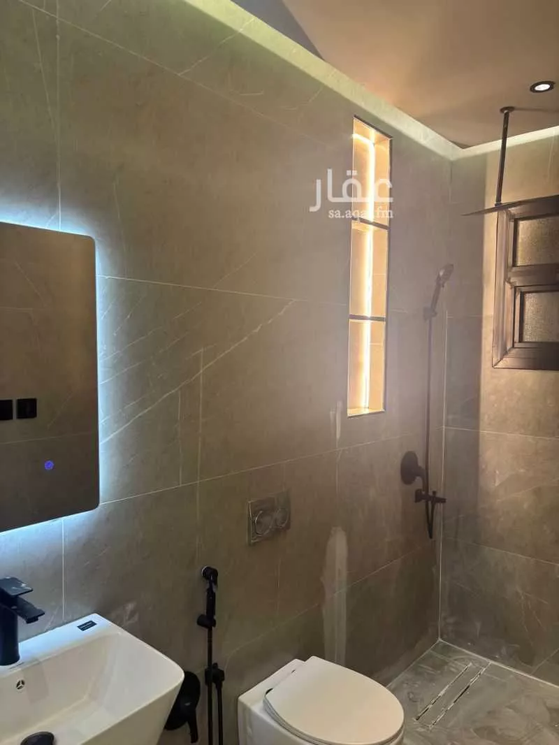 فيلا للإيجار في شارع أبي أحمد اللخمي ، حي الرمال ، الرياض ، منطقة الرياض 1 صورة