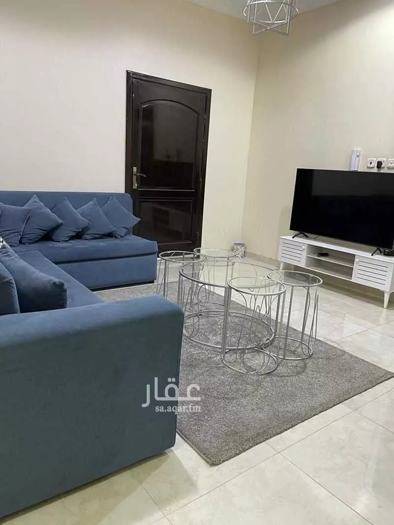 شقة للإيجار في شارع عبدالرحمن ابن عفان ، حي الدفاع ، المدينة المنورة ، منطقة المدينة المنورة 1 صورة