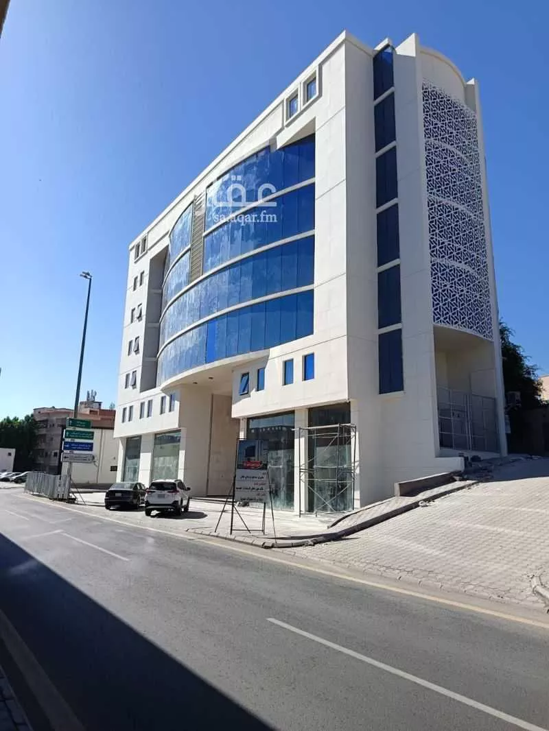 عمارة للبيع في شارع الامير عبدالمجيد بن عبدالعزيز, حي العنابس, مدينة المدينه المنوره, منطقة المدينة المنورة 1 صورة