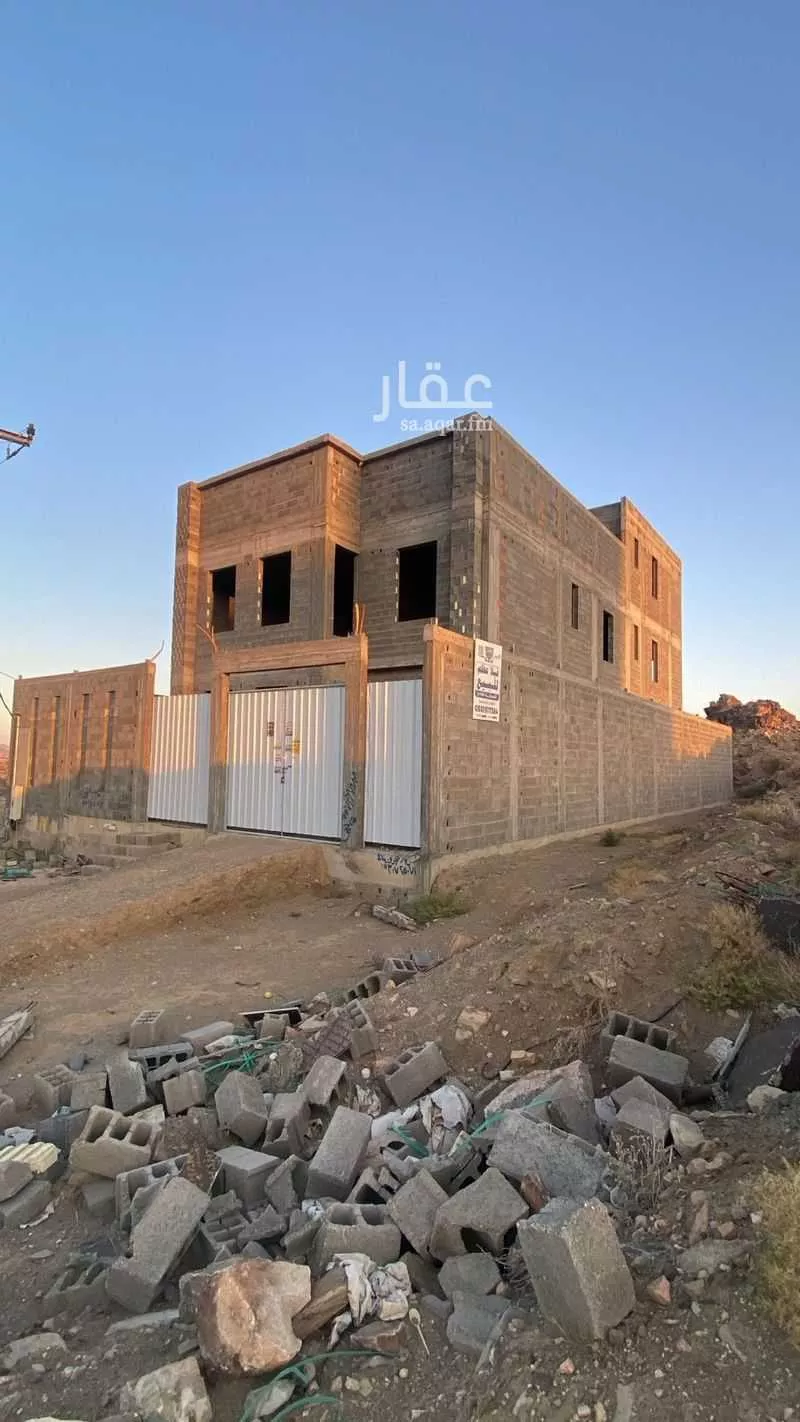 فيلا للبيع في حي الطلايع, مدينة خميس مشيط, منطقة عسير 1 صورة