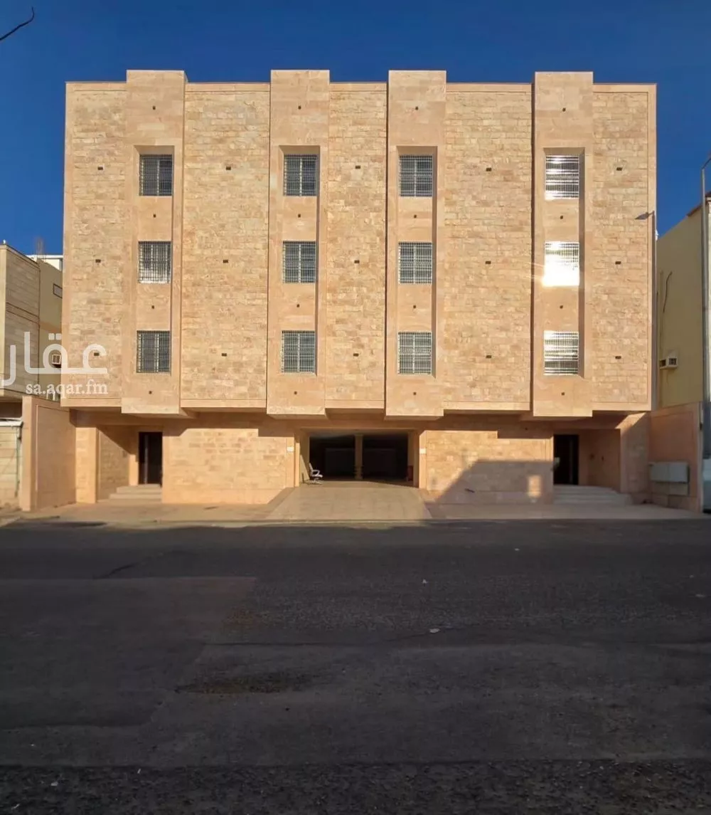 دور للبيع في شارع شارع الخميس, حي الشرائع, مدينة مكة المكرمة, منطقة مكة المكرمة 1 صورة