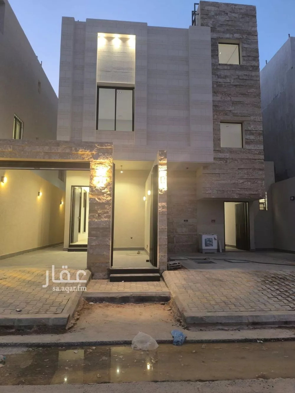 دور للبيع في شارع الضياء, حي الجنادرية, مدينة الرياض, منطقة الرياض 1 صورة