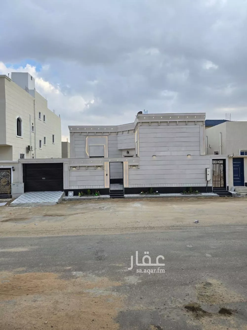 فيلا للبيع في شارع جابر ابن عبدالله الانصاري, حي وادي جليل, مدينة الطائف, منطقة مكة المكرمة 1 صورة