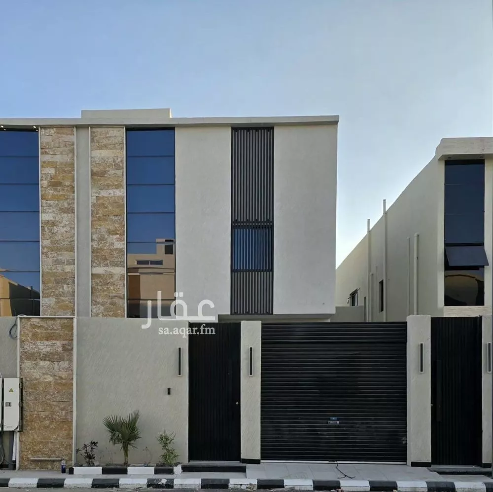 فيلا للبيع في شارع ابن الحلبي, حي الرحاب, مدينة الطائف, منطقة مكة المكرمة 1 صورة