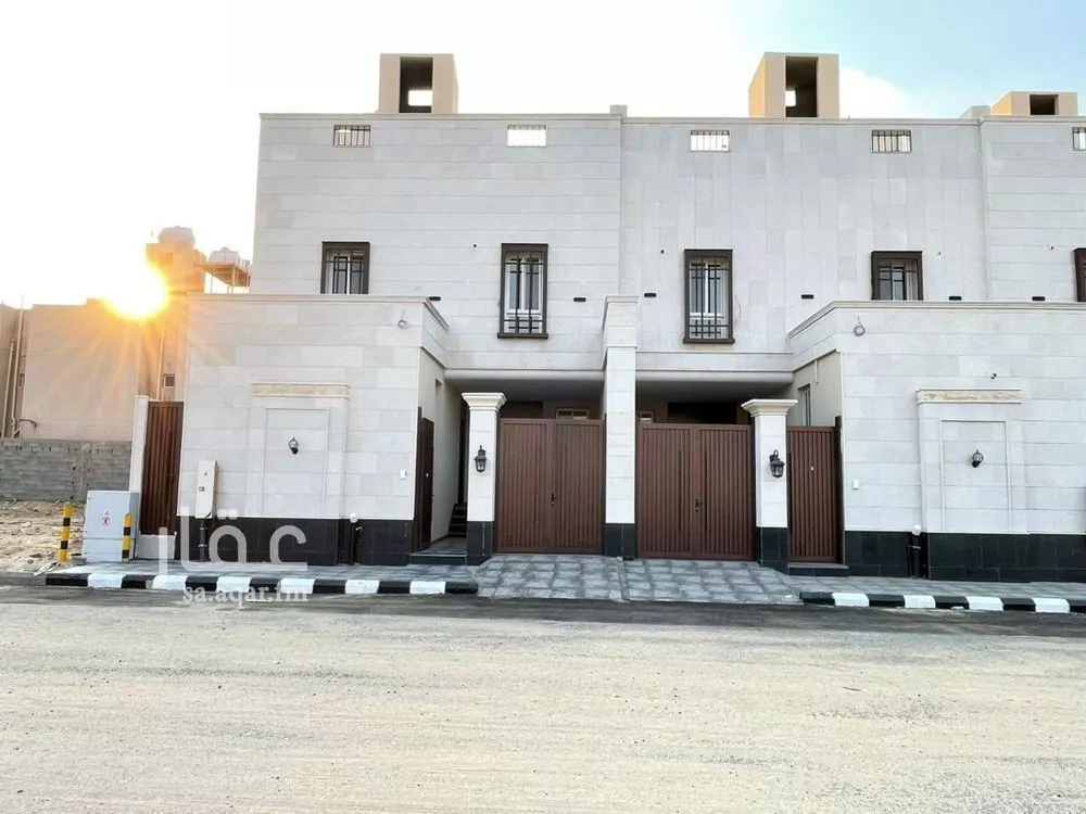 فيلا للبيع في شارع يحيى النجار, حي العكيشية, مدينة مكة المكرمة, منطقة مكة المكرمة 1 صورة