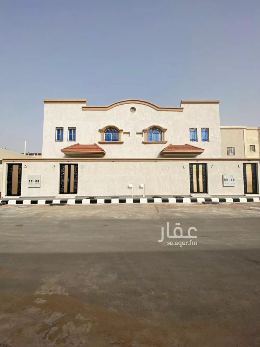 عمارة للبيع في شارع حبة ابن خالد الخزاعي, حي المدائن, مدينة حائل, منطقة حائل 1 صورة