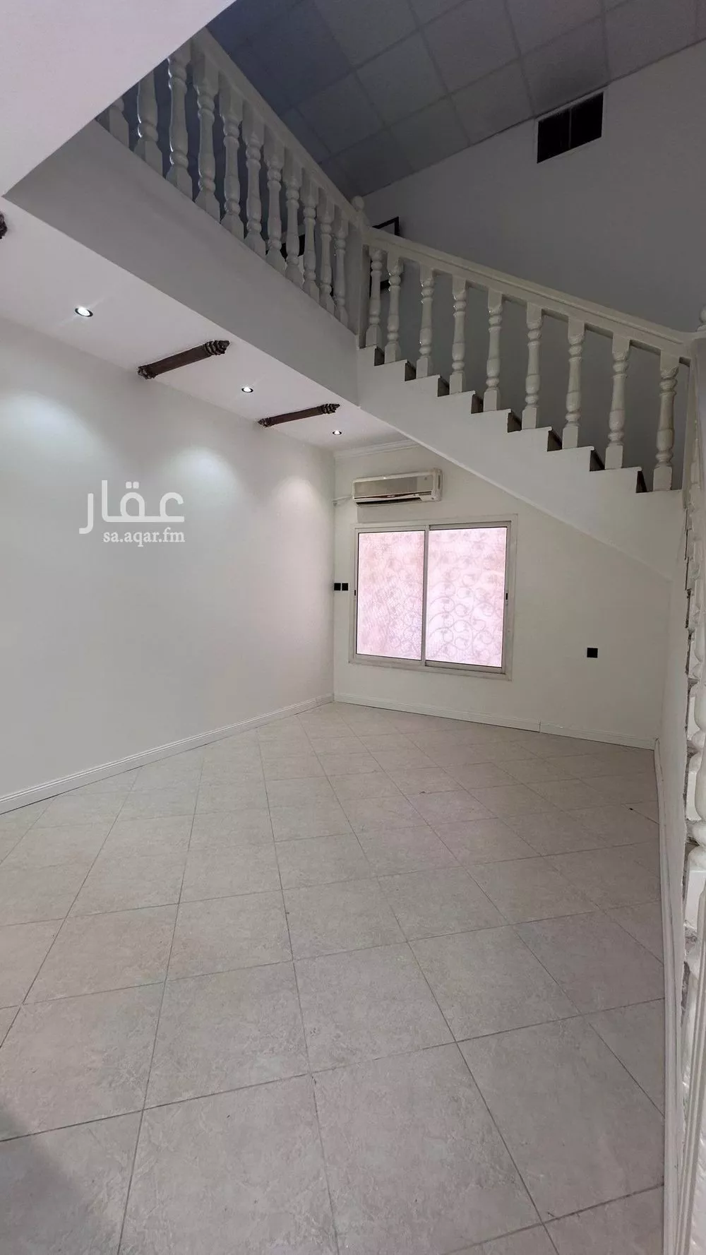 فيلا للإيجار في شارع ابن حديد, حي الربوة, مدينة الرياض, منطقة الرياض 1 صورة