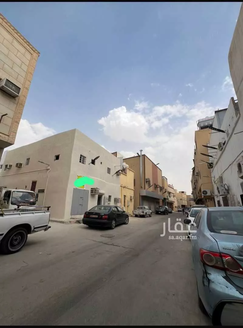 عمارة للبيع في شارع الدخيل, حي العود, مدينة الرياض, منطقة الرياض 1 صورة