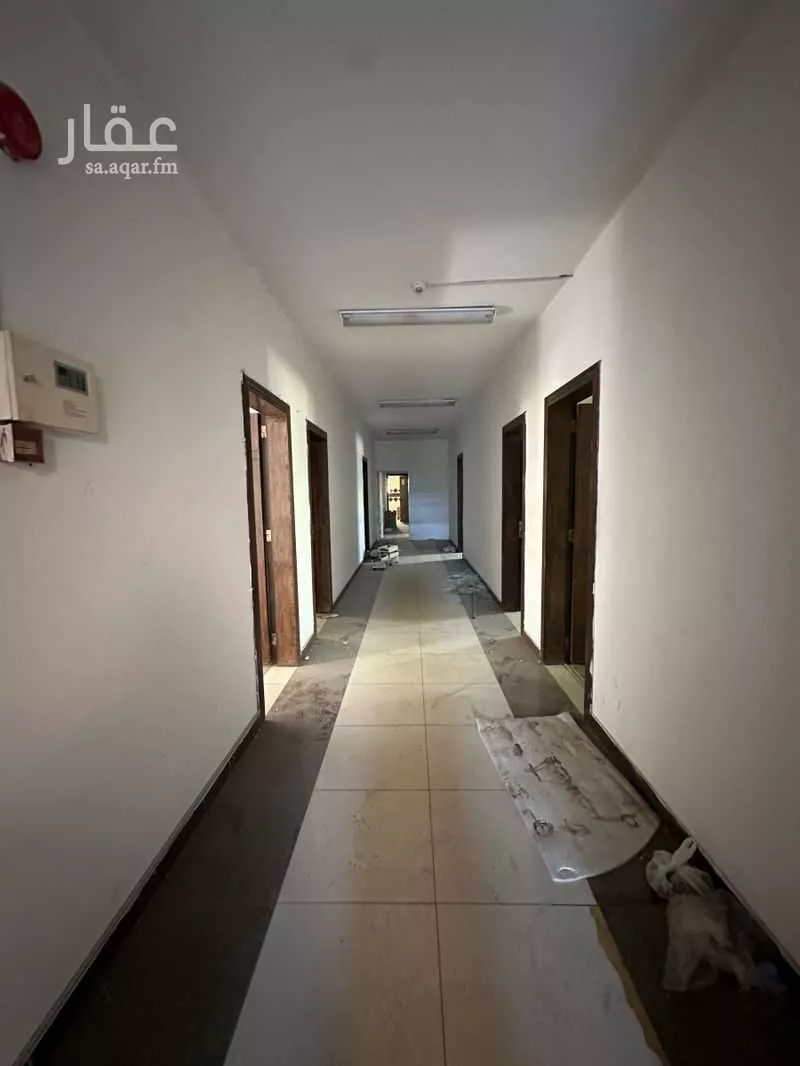 مكتب تجاري للإيجار في شارع القرشع, حي السلي, مدينة الرياض, منطقة الرياض 1 صورة