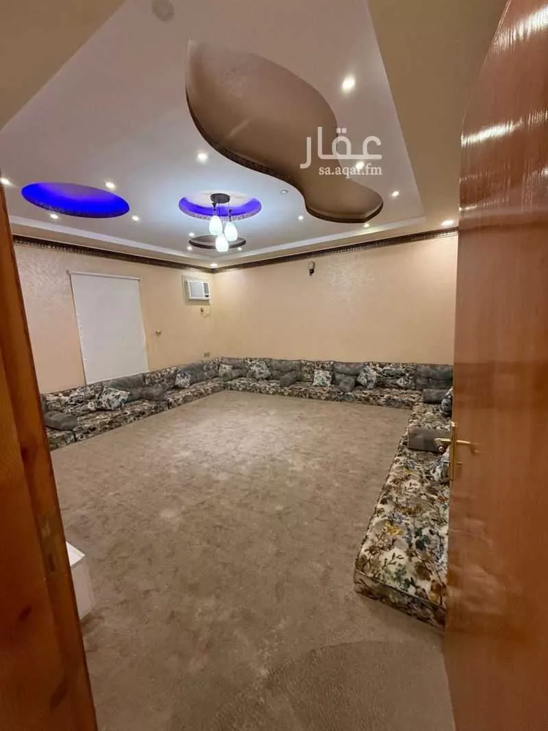 عمارة للإيجار في شارع المشيريف, حي الروابي, مدينة ابها, منطقة عسير 1 صورة