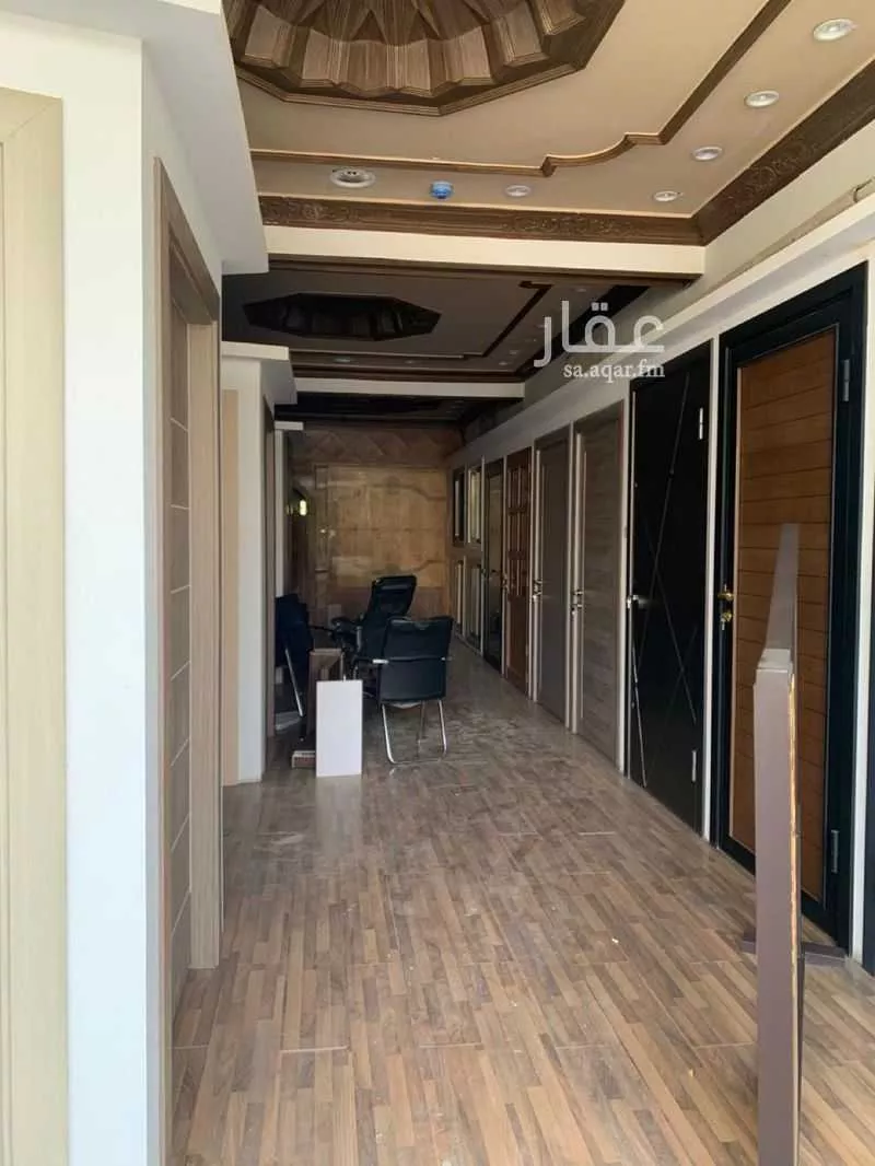 محل للإيجار في شارع سعود بن عبدالعزيز بن محمد الفرعي, حي النزهة, مدينة الرياض, منطقة الرياض 1 صورة