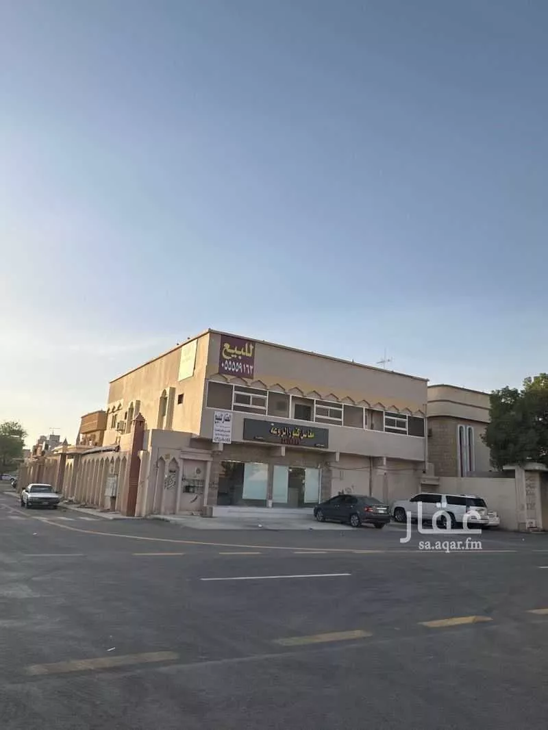 عمارة للبيع في شارع حمزة الصيدلاني, حي بدر, مدينة الرياض, منطقة الرياض 1 صورة