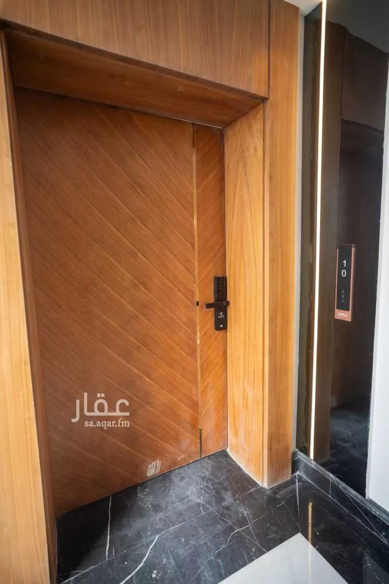شقة للبيع في شارع جرير بن عبدالله البجلي, حي مغرزات, مدينة الرياض, منطقة الرياض 1 صورة
