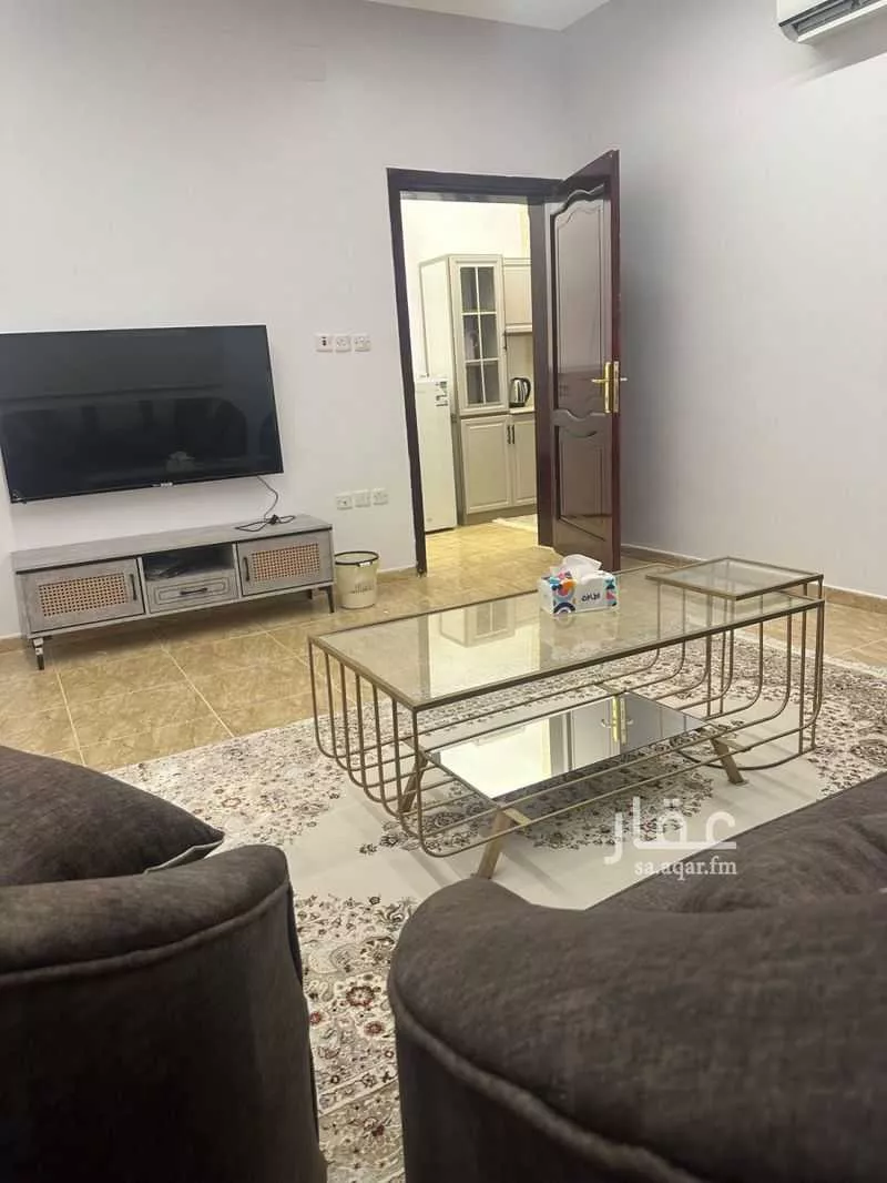 شقة للإيجار في شارع عبيد الله بن محمد العمري ، حي العاقول ، المدينة المنورة ، منطقة المدينة المنورة 1 صورة