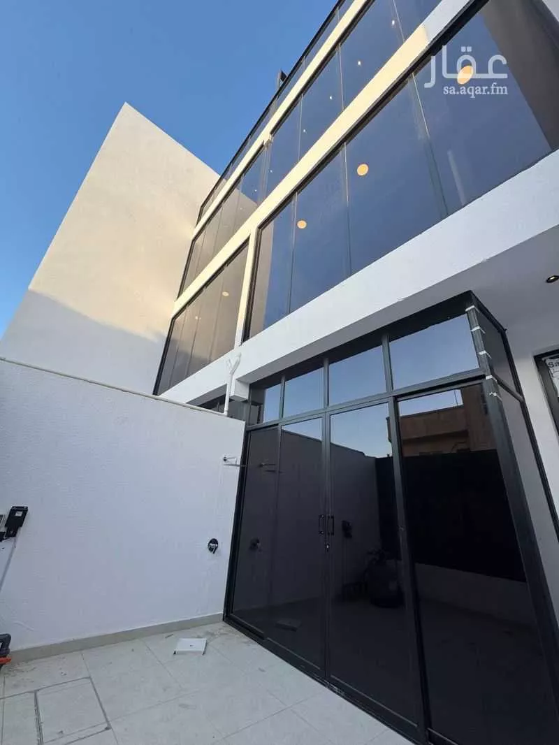 عمارة للبيع في شارع الامير ناصر, حي الخبرالشمالية, مدينة الخبر, المنطقة الشرقية 1 صورة