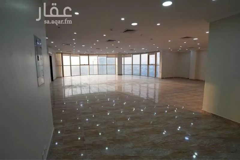 عمارة للإيجار في شارع طريق مجلس التعاون, حي الخزامى, مدينة الخبر, المنطقة الشرقية 1 صورة
