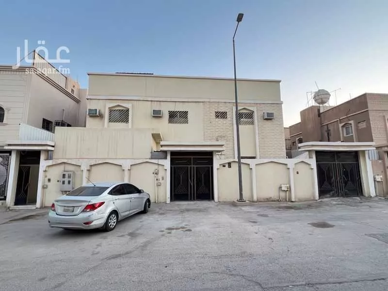 فيلا للبيع في شارع إبراهيم العطار, حي النسيم الغربي, مدينة الرياض, منطقة الرياض 1 صورة