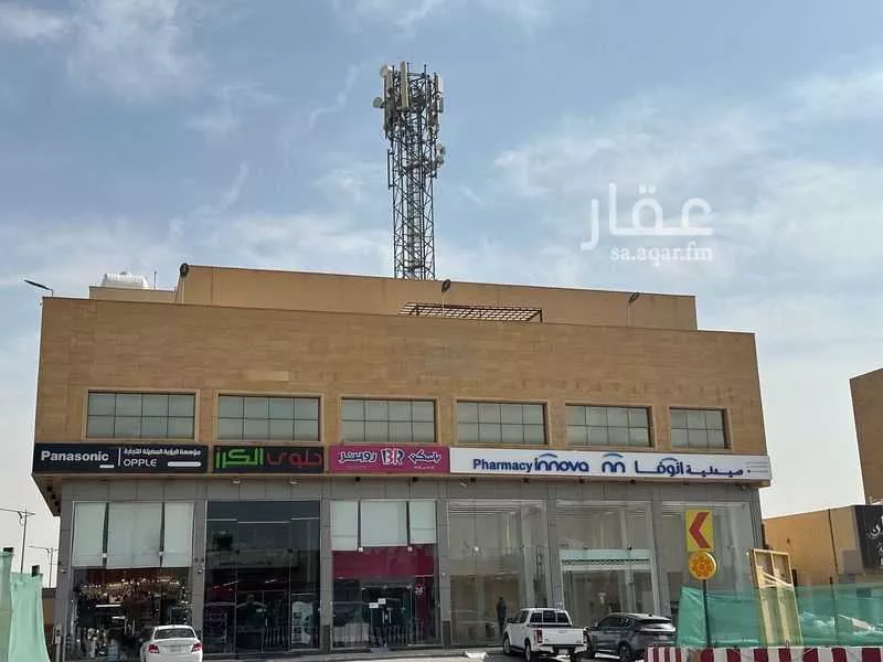 مكتب تجاري للإيجار في شارع الأمير محمد بن سعد بن عبدالعزيز, حي القيروان, مدينة الرياض, منطقة الرياض 1 صورة