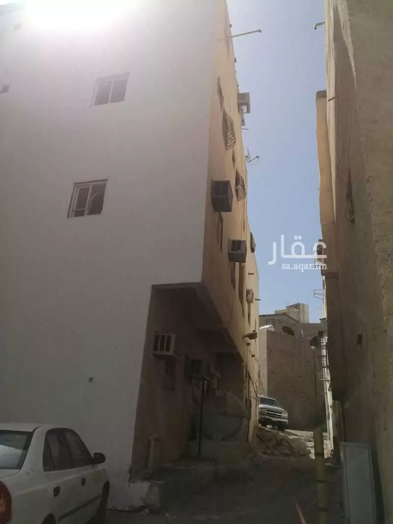 عمارة للبيع في شارع خزيمة ابن اوس, حي المغيسلة, مدينة المدينه المنوره, منطقة المدينة المنورة 1 صورة