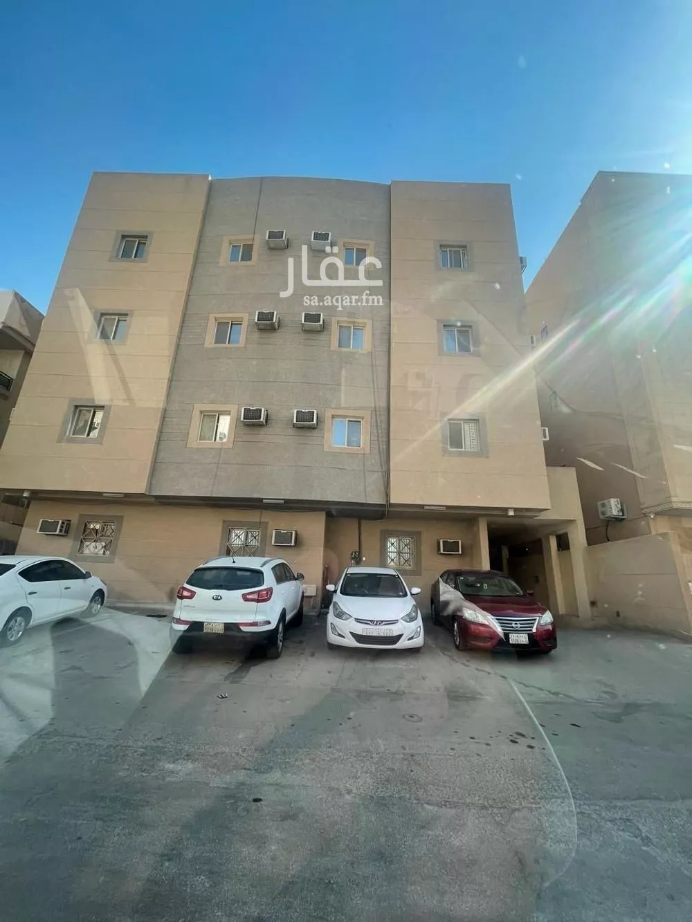 عمارة للبيع في شارع حارثة بن عدي, حي الوزارات, مدينة الرياض, منطقة الرياض 1 صورة