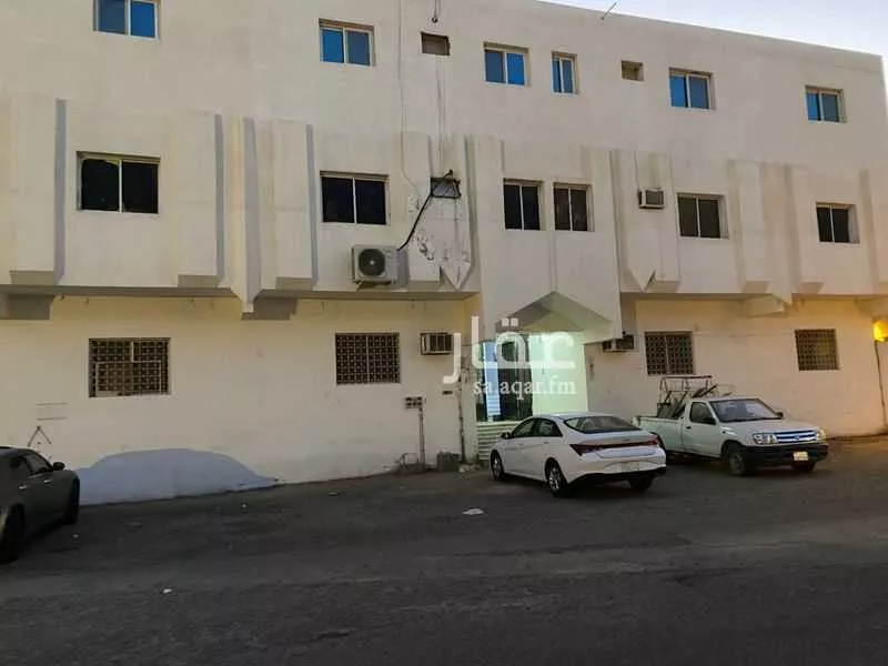 عمارة للبيع في شارع احمد بن شيبان, حي الشريبات, مدينة المدينه المنوره, منطقة المدينة المنورة 1 صورة