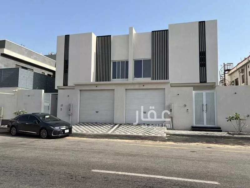فيلا للبيع في شارع ابو فراس الحمداني, حي الحمراء, مدينة الدمام, المنطقة الشرقية 1 صورة