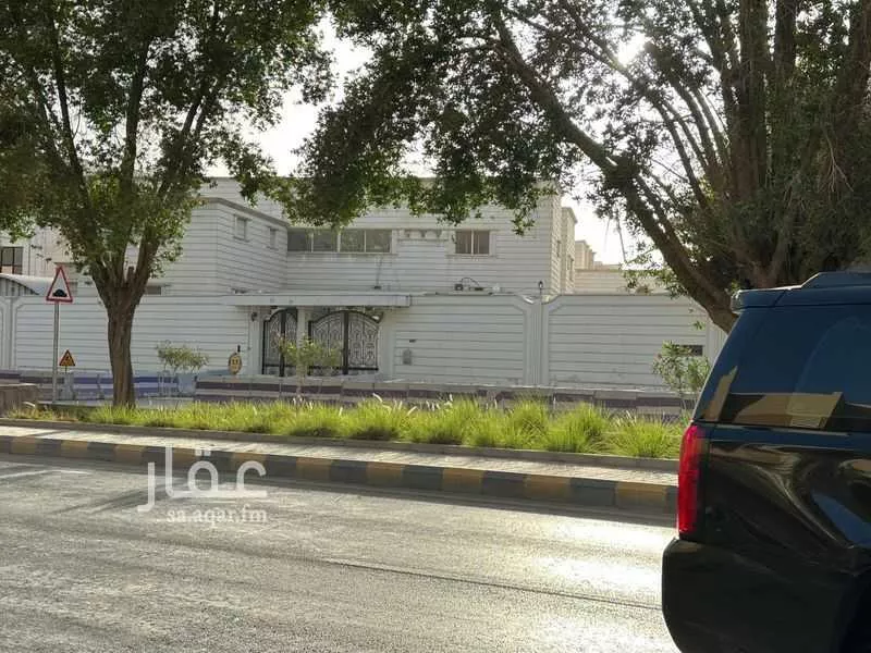 فيلا للبيع في شارع الامير سعد بن عبدالعزيز, حي النموذجية, مدينة الرياض, منطقة الرياض 1 صورة