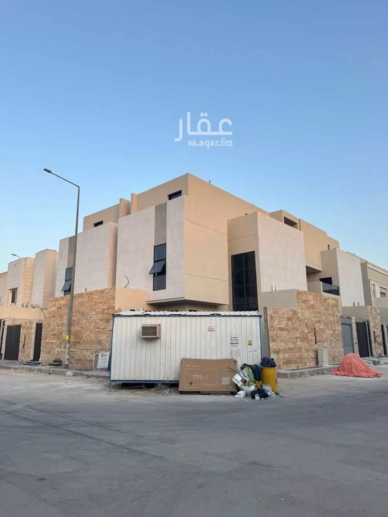 فيلا للبيع في شارع محمد صالح قزاز, حي العارض, مدينة الرياض, منطقة الرياض 1 صورة