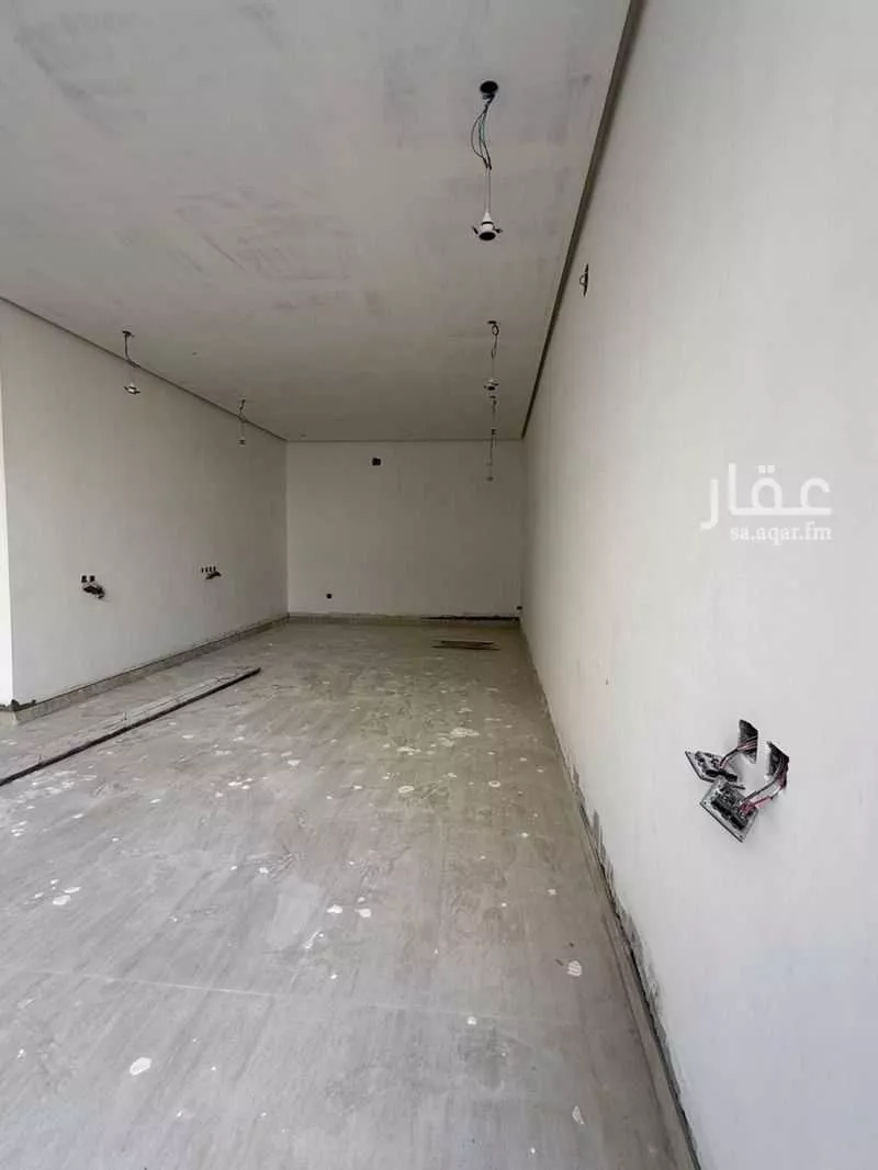 فيلا للبيع في شارع الملك عبدالعزيز, حي مخطط رقم 133 , مدينة ثادق, منطقة الرياض 1 صورة