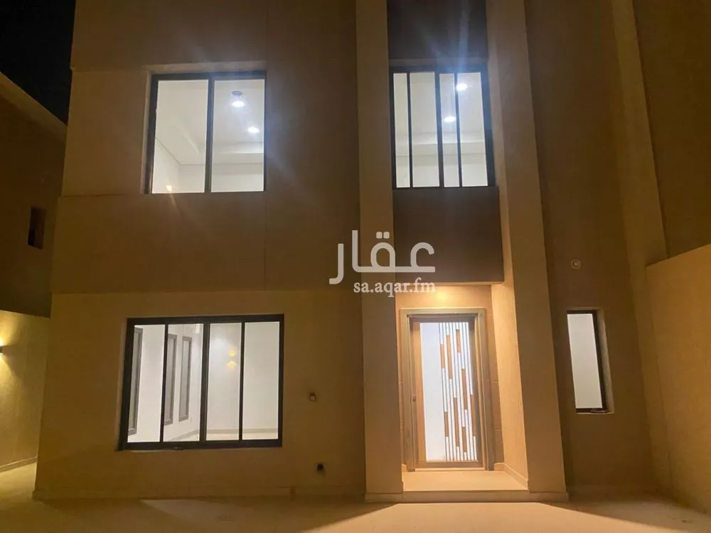 فيلا للإيجار في حي مطار الملك خالد الدولي ، الرياض 1 صورة