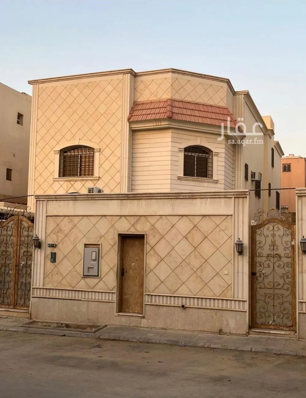 فيلا للبيع في شارع اللؤلؤة, حي الربيع, مدينة الرياض, منطقة الرياض 1 صورة