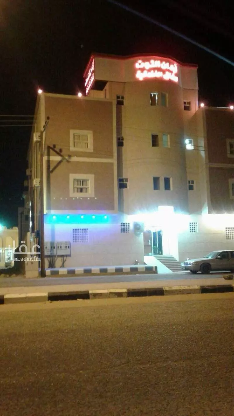 عمارة للبيع في شارع خالد بن الوليد, حي الروضة الشمالي, مدينة شروره, منطقة نجران 1 صورة
