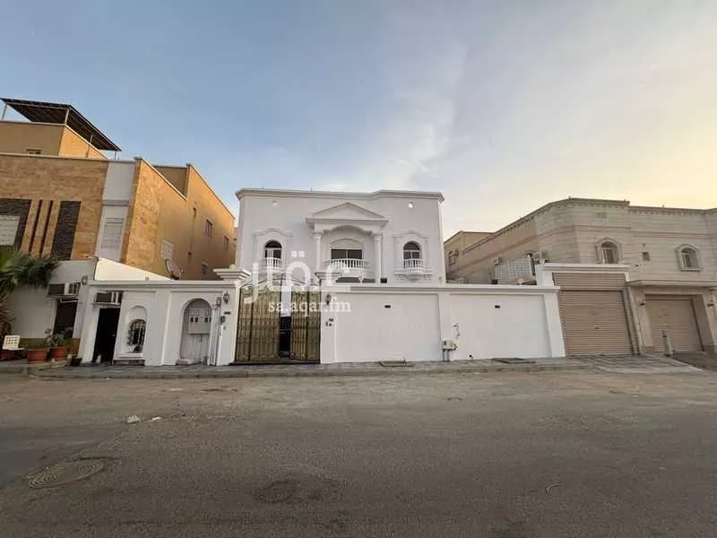 فيلا للبيع في شارع هشام بن بشر, حي الأمير فواز الجنوبى, مدينة جدة, منطقة مكة المكرمة 1 صورة