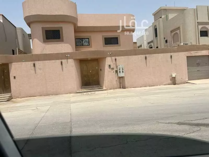 فيلا للبيع في شارع احمد الخزرجي, حي السلام, مدينة الرياض, منطقة الرياض 1 صورة