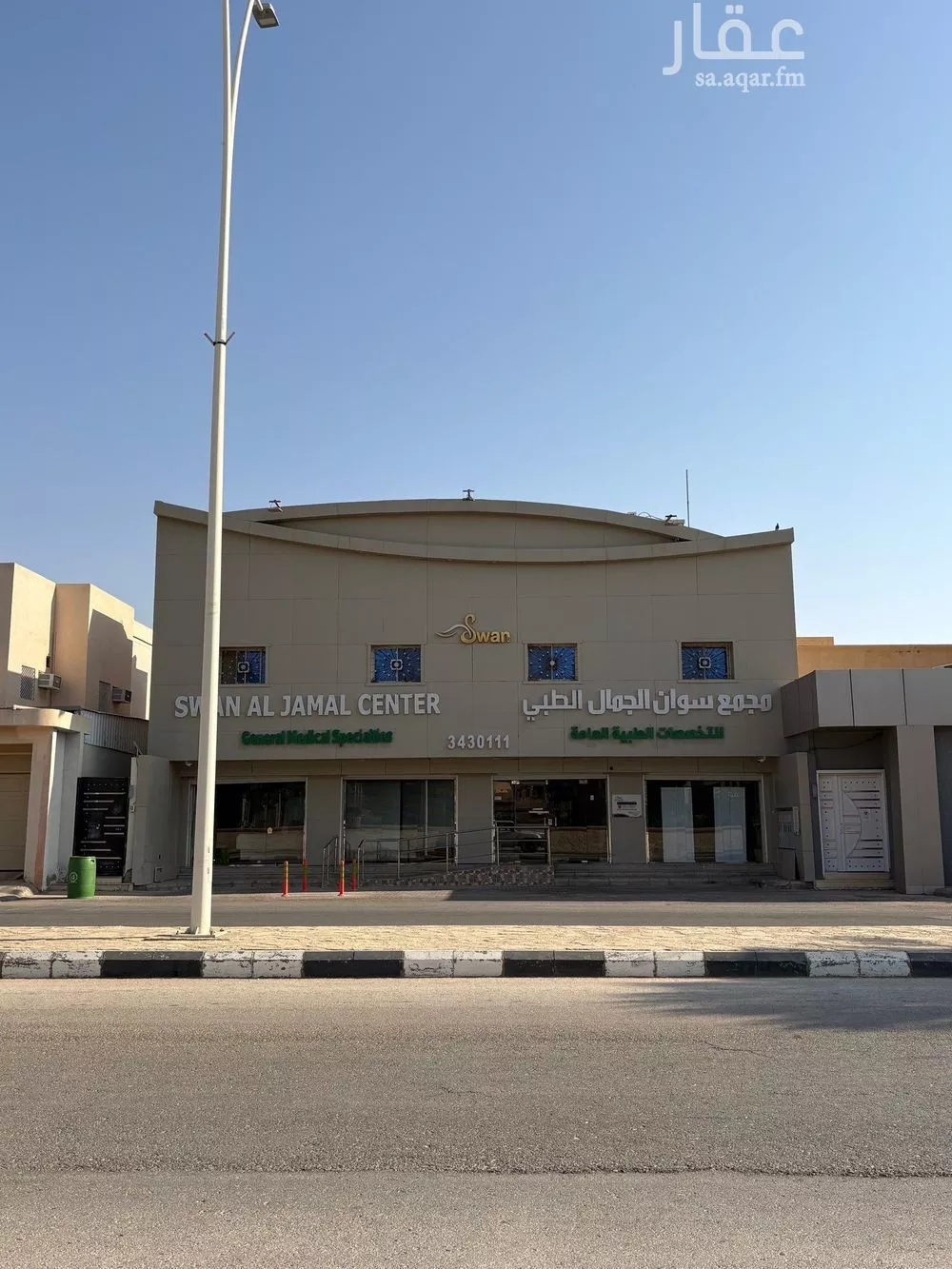 فيلا للبيع في شارع الشهيد مسعد داموك المطيري, حي الصالحية, مدينة المذنب, منطقة القصيم 1 صورة