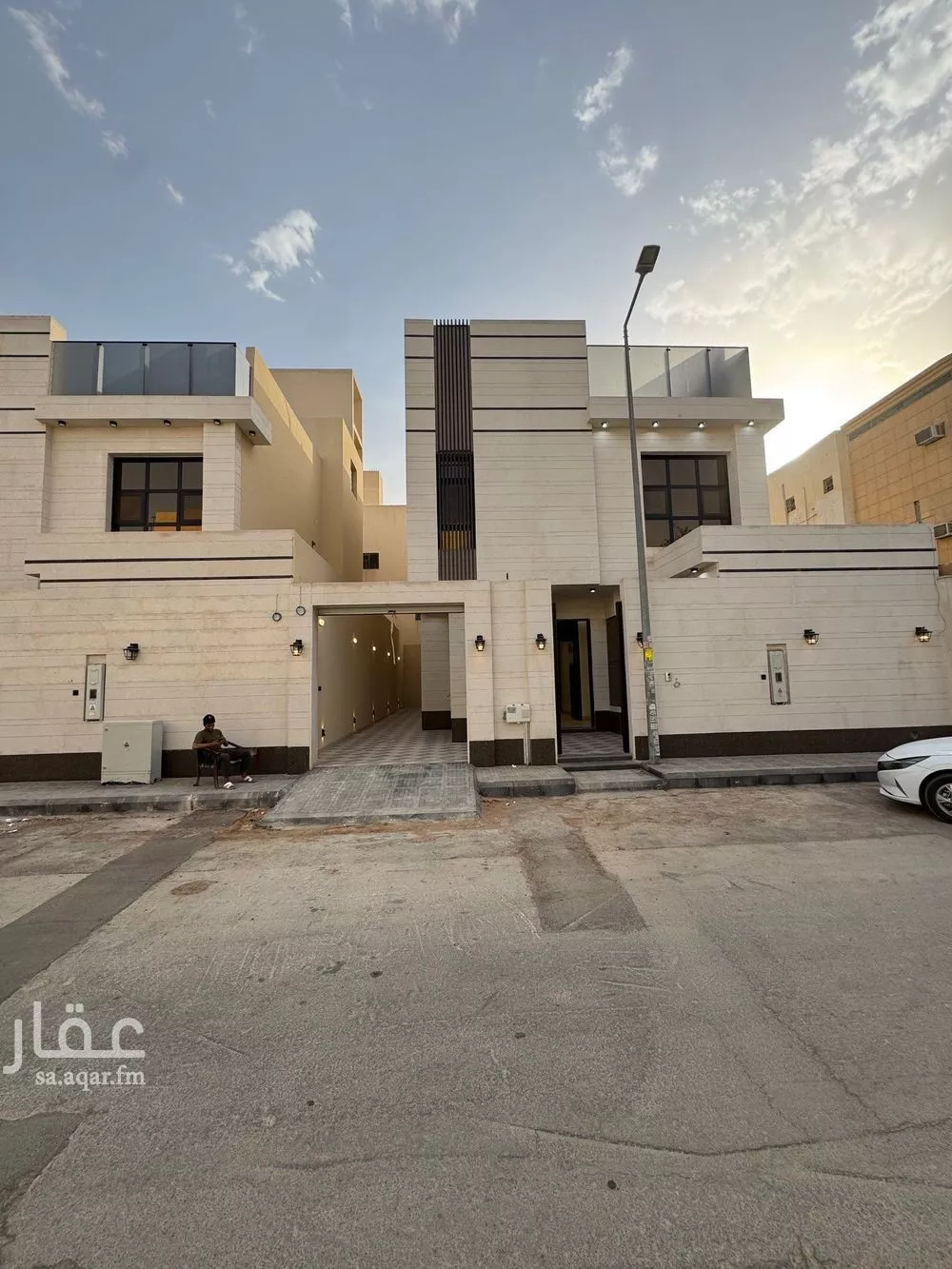 فيلا للبيع في شارع ابي جعفر المنصور, حي اليرموك, مدينة الرياض, منطقة الرياض 1 صورة