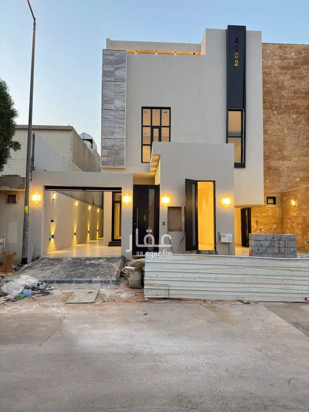 دور للبيع في شارع عبدالله الأنصاري, حي الخليج, مدينة الرياض, منطقة الرياض 1 صورة