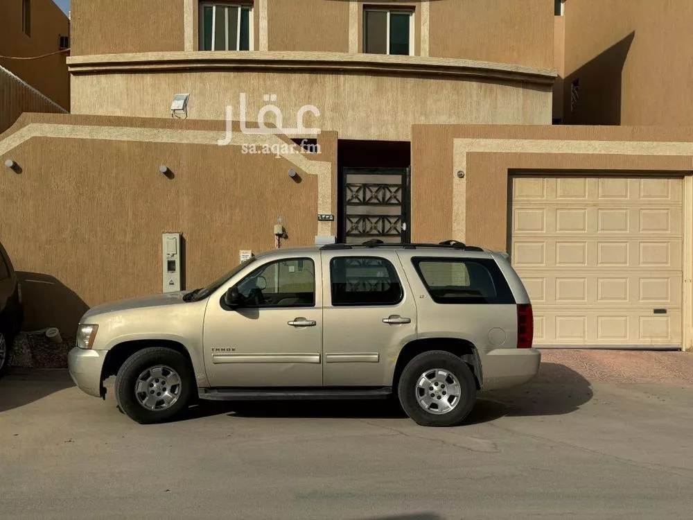 فيلا للبيع في شارع أبي السعود بن ظهيرة, حي الرمال, مدينة الرياض, منطقة الرياض 1 صورة