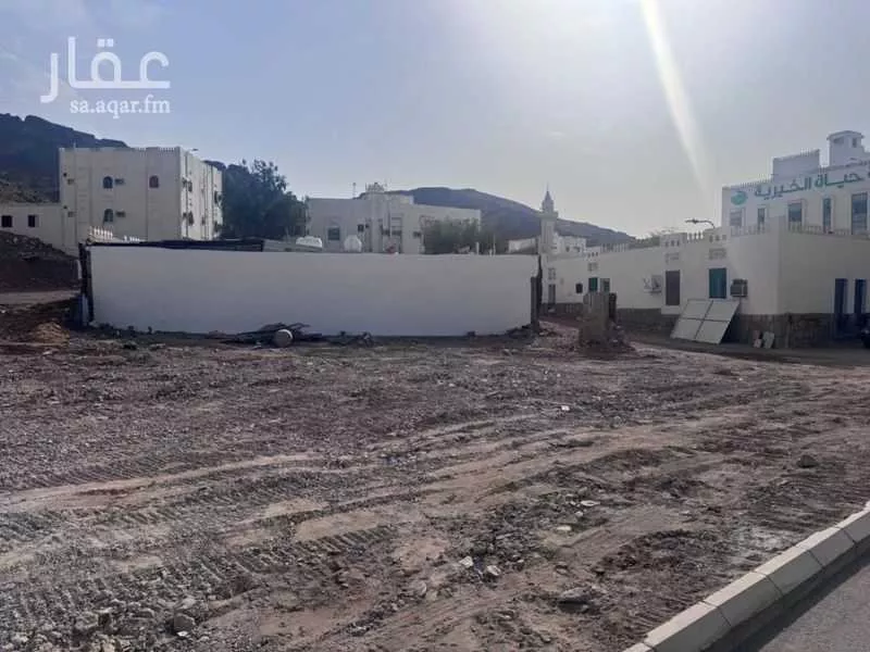 أرض للبيع في شارع الملك عبدالله بن عبدالعزيز, حي جبل أحد, مدينة المدينه المنوره, منطقة المدينة المنورة 1 صورة