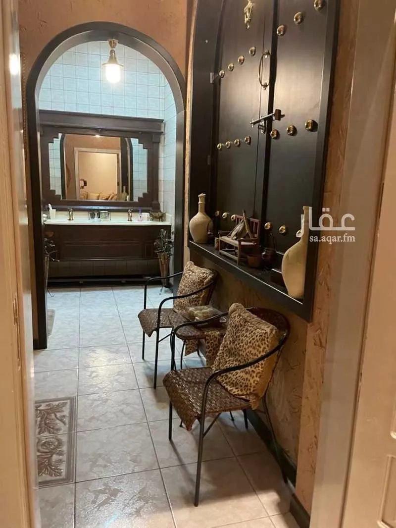 فيلا للبيع في شارع الضحاك بن ربيعة, حي أحد, مدينة الدمام, المنطقة الشرقية 1 صورة