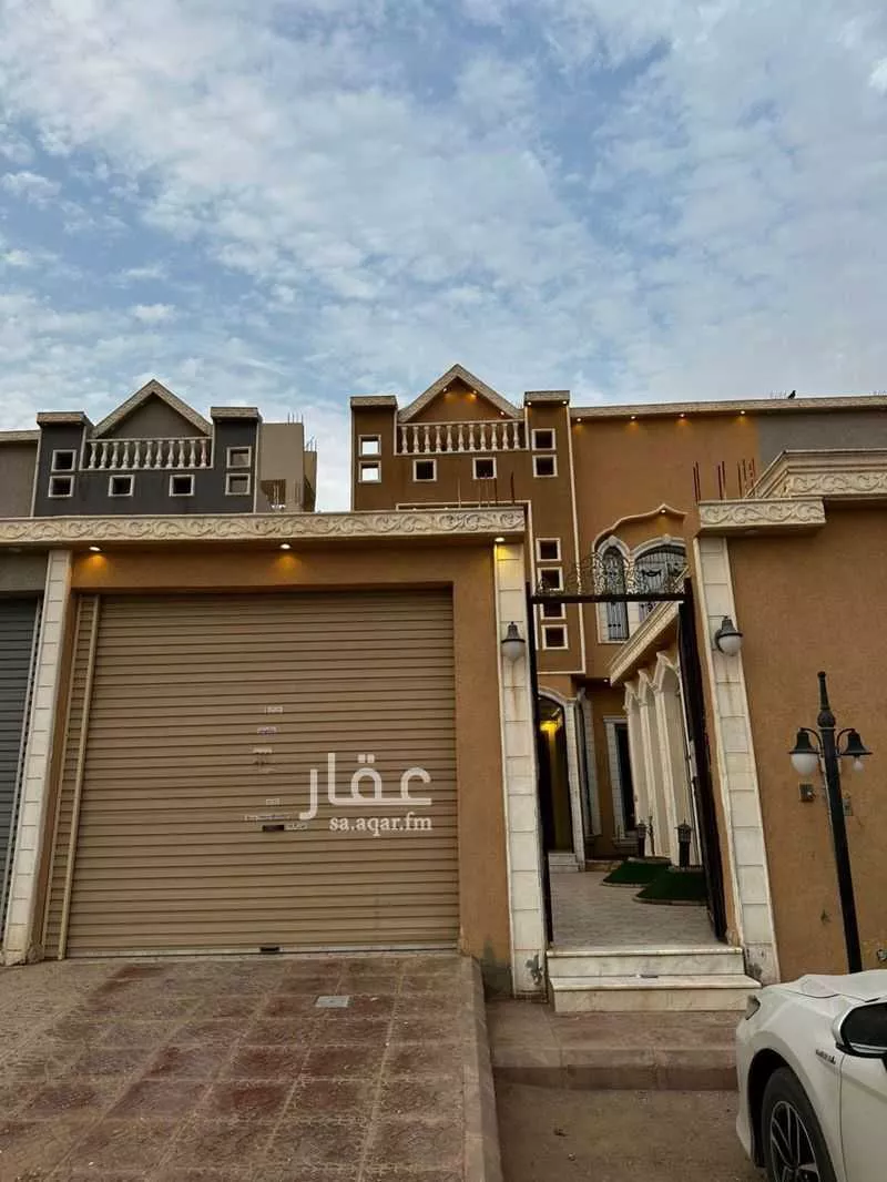 فيلا للإيجار في شارع أبي المكارم بن مفرج, حي عكاظ, مدينة الرياض, منطقة الرياض 1 صورة